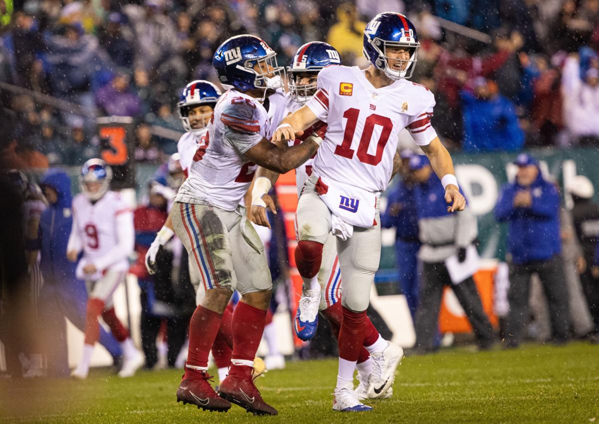 Jones, Barkley erupt, Giants top Redskins in overtime thriller