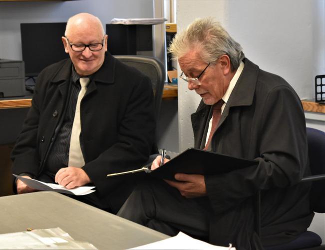 Olney maintains lead for city council seat after absentee ballots