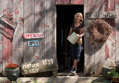 Saving heartland symbols Barn preservationists say old, iconic ...