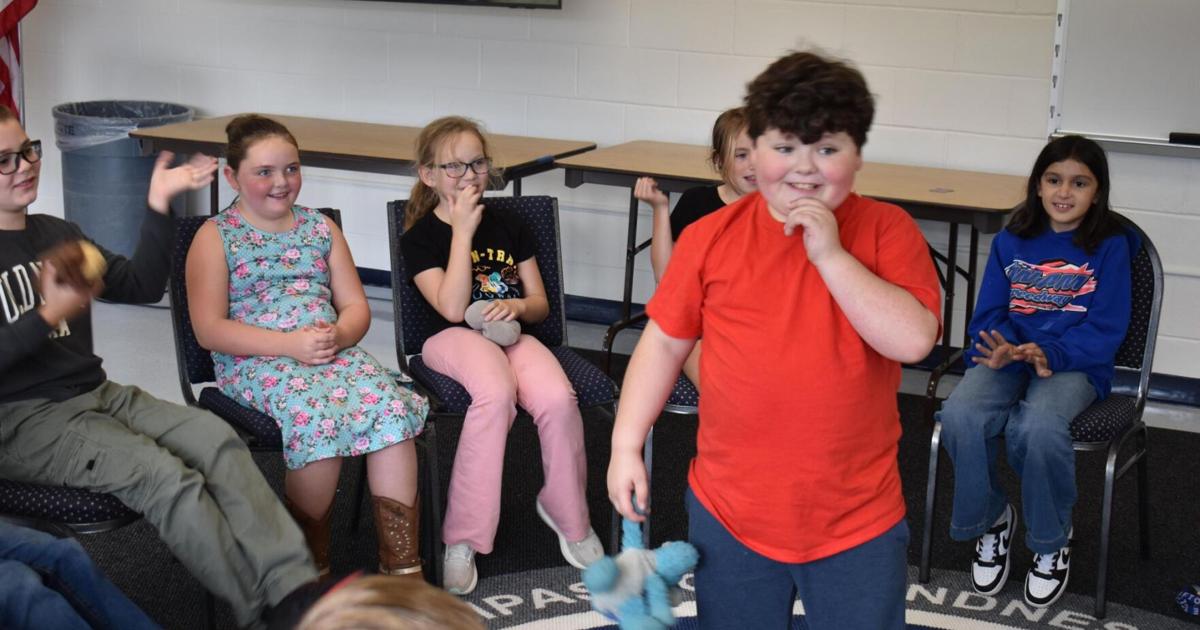 Clifton-Fine students honor Bullying Prevention Month