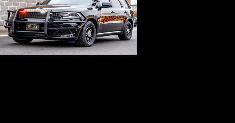 Deputies shoot man who allegedly charged at them with weapon in Lyme - Vimarsana News