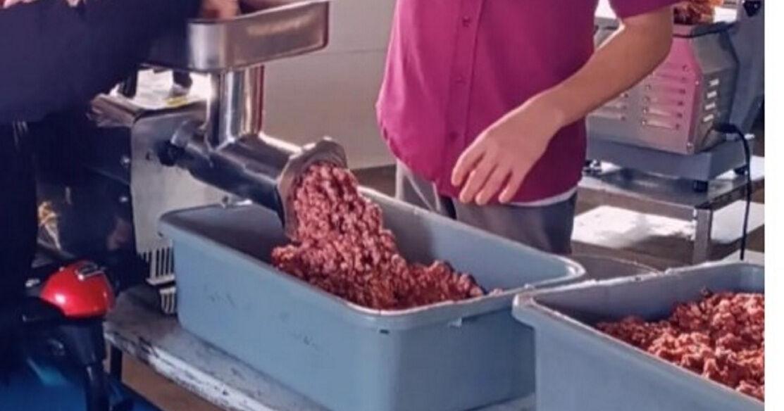 Lovina: Beef preparation begins - Vimarsana News