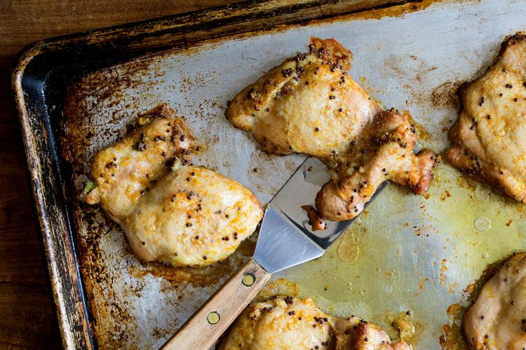 A bay leaf CHICKEN to prepare you for fall Arts and Life
