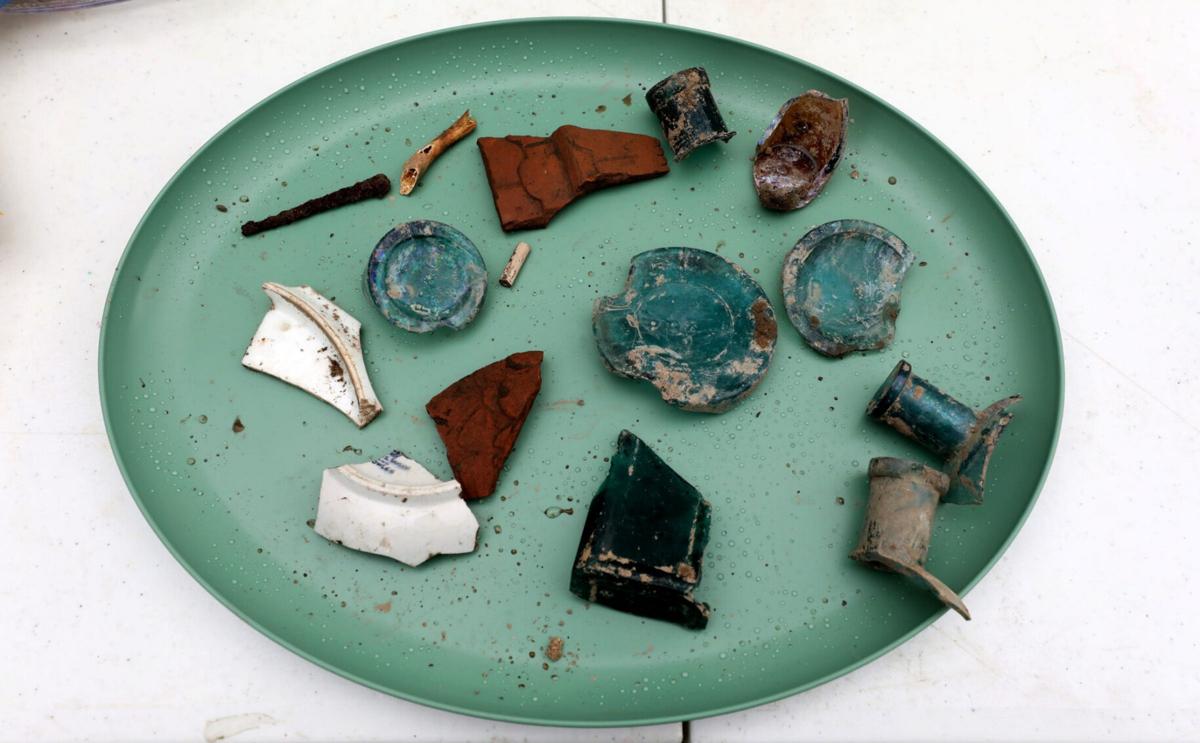 Archaeologists dig ‘art’ at museum site