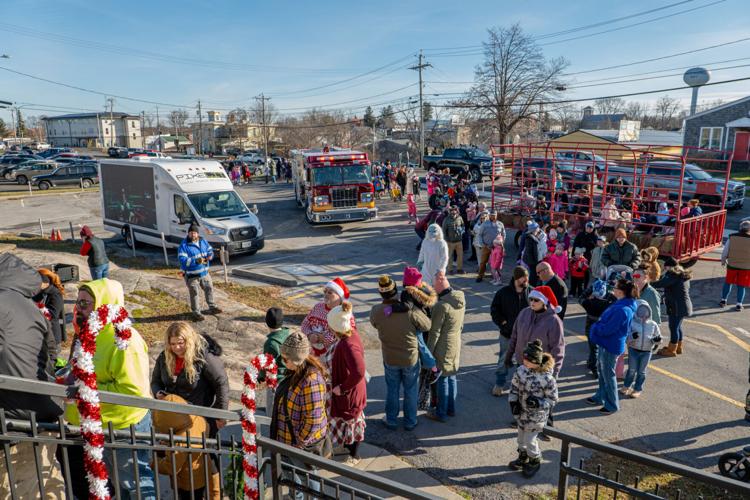 Alex Bay hosts 1000 Islands River Santa Festival Kidscontent