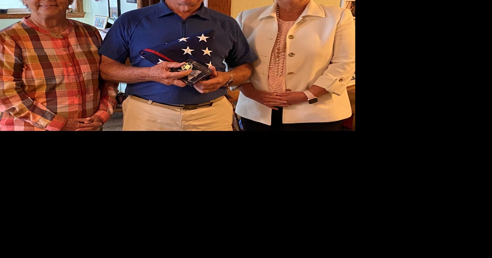 Hackett receives Senate award from Ritchie | Achievers | nny360.com