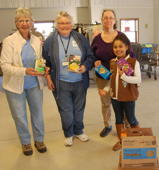 Girl Scout Donates Cookies To Food Pantry Jefferson County