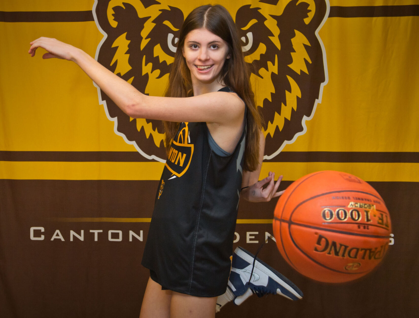 High school girls basketball Hoy carries on Golden Bears tradition as emerging leader in the NAC High School Sports nny360 image