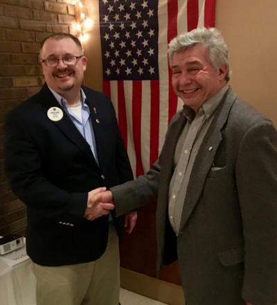 Optometrist Mike Gzik visits Fulton Lions Club
