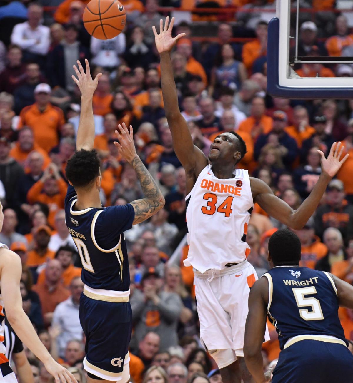 College Basketball Simple Chat Leads To Best Stretch Of Sidibe S