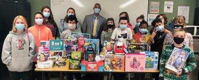 Fulton Junior High Student Council facilitates toy drive