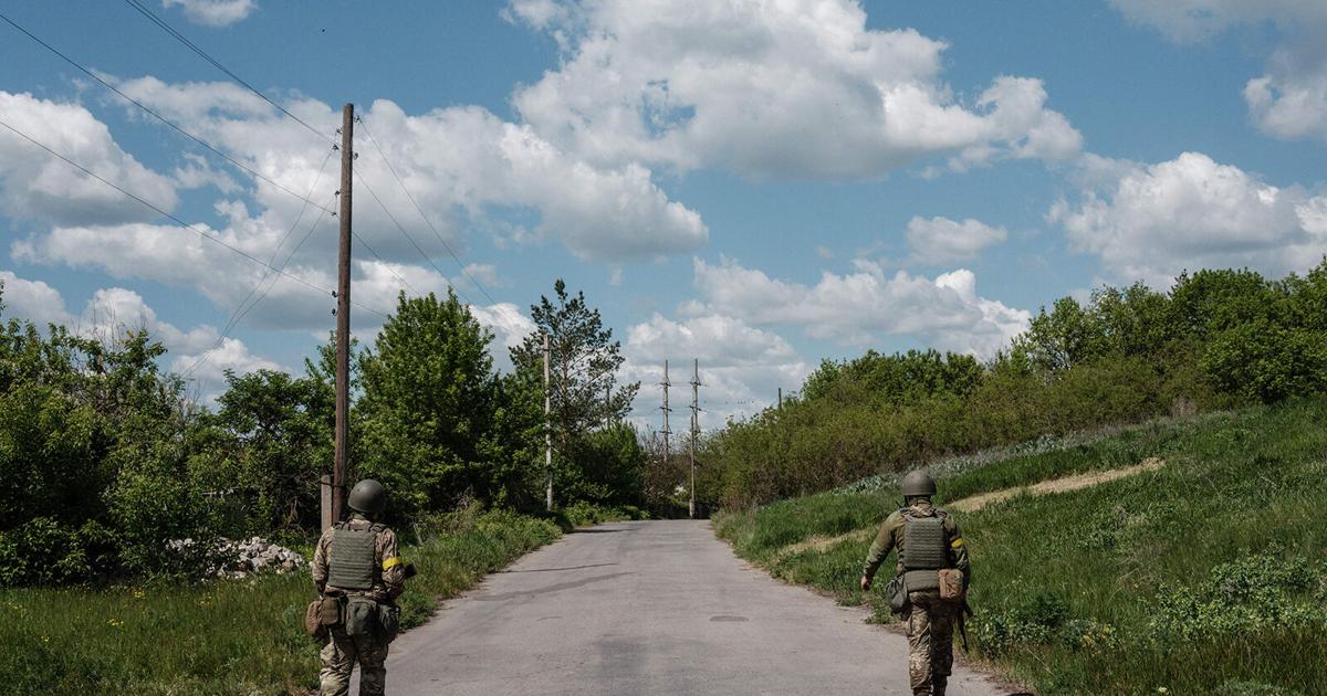 Ukraine relinquishes Mariupol