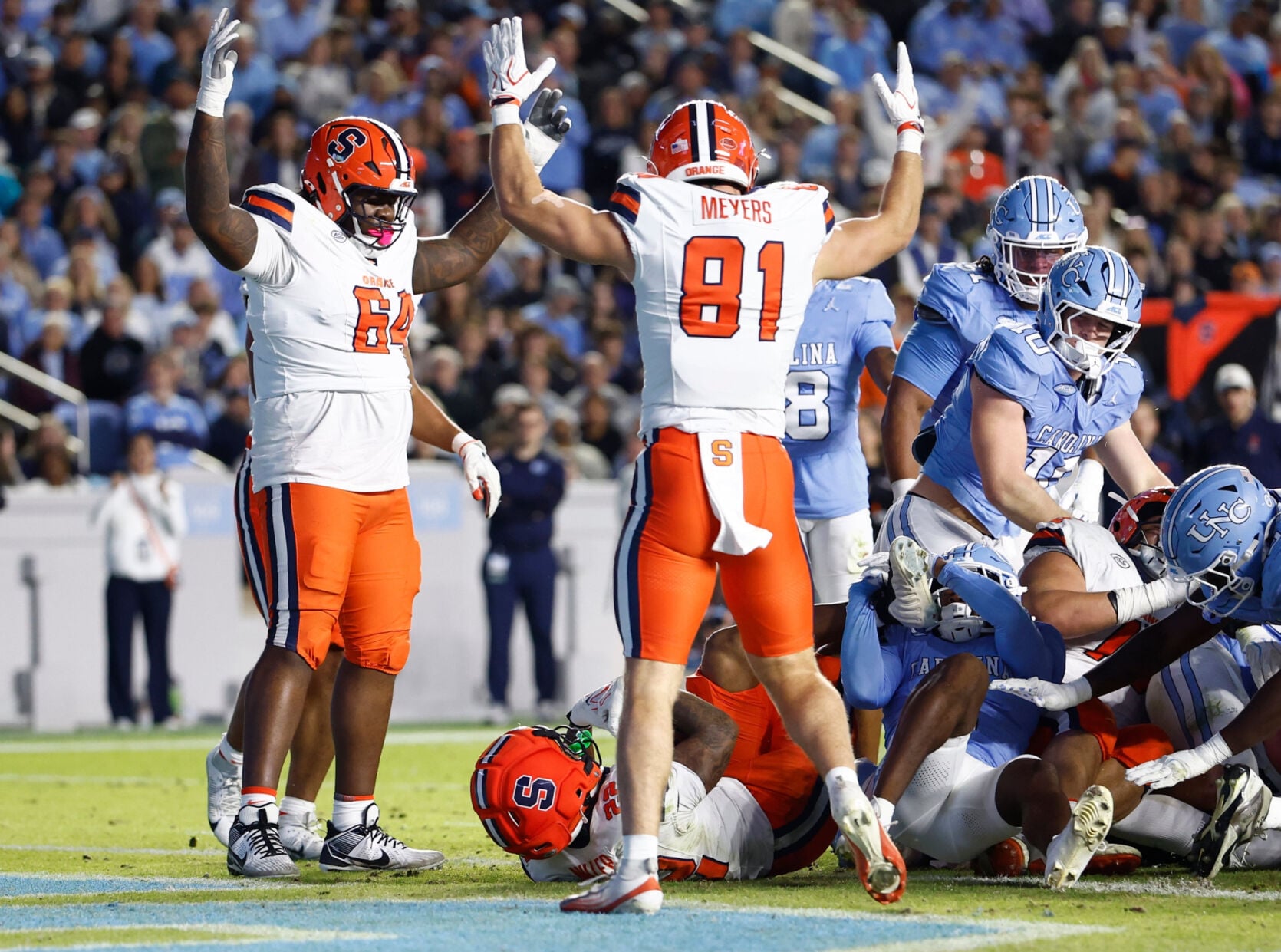 College football: Belichick on SU conversion: ‘Put a camera there and ...