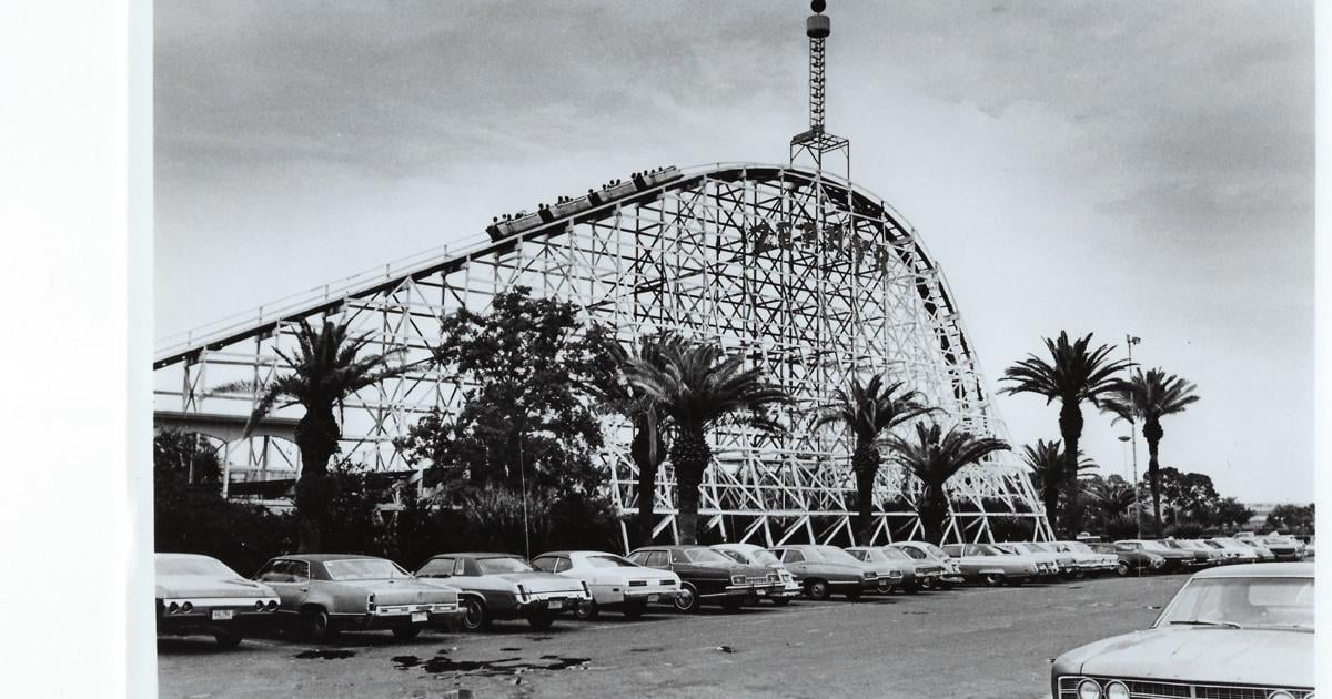Remembering the last rides on Pontchartrain Beach's Zephyr roller coaster in New Orleans