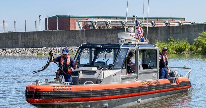 2,200 feet in 10 minutes: 2 aboard plane that crashed over Lake Pontchartrain near New Orleans