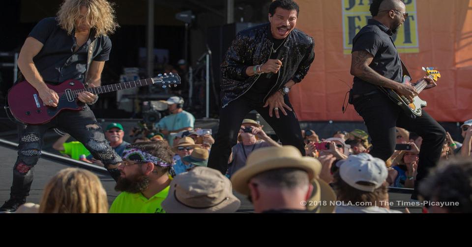 2018 New Orleans Jazz Fest weather forecast calls for rain chances on