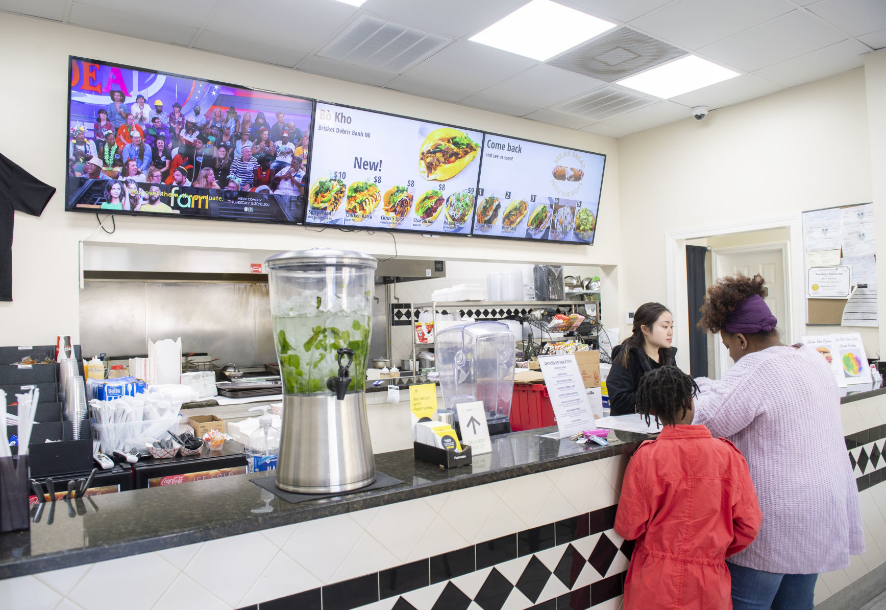 generation outlet in lucky one mall