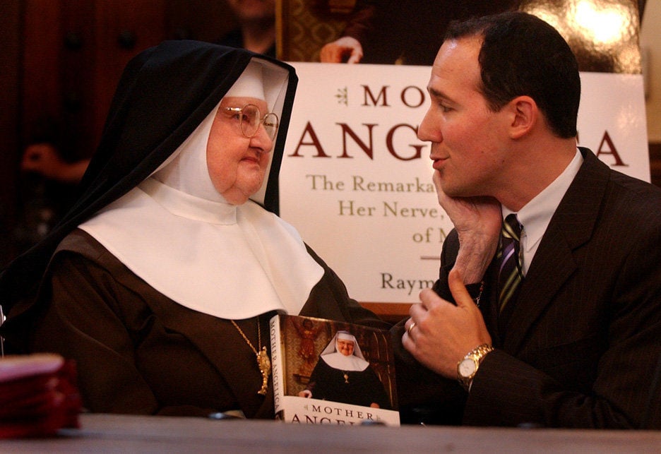 EWTN founder Mother Angelica dies on Easter Sunday
