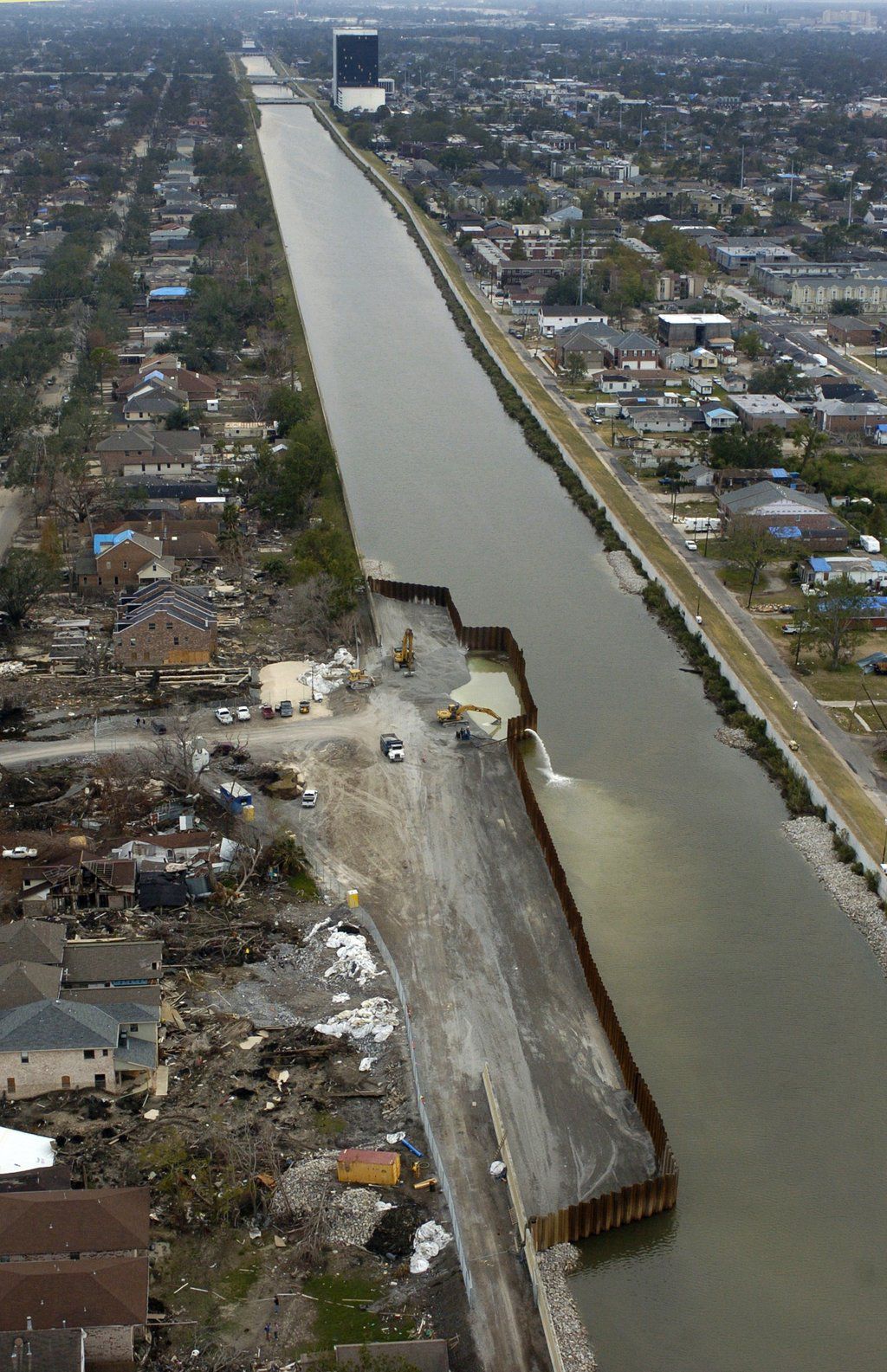 New Orleans area hurricane levee designs should be reanalyzed by 2018