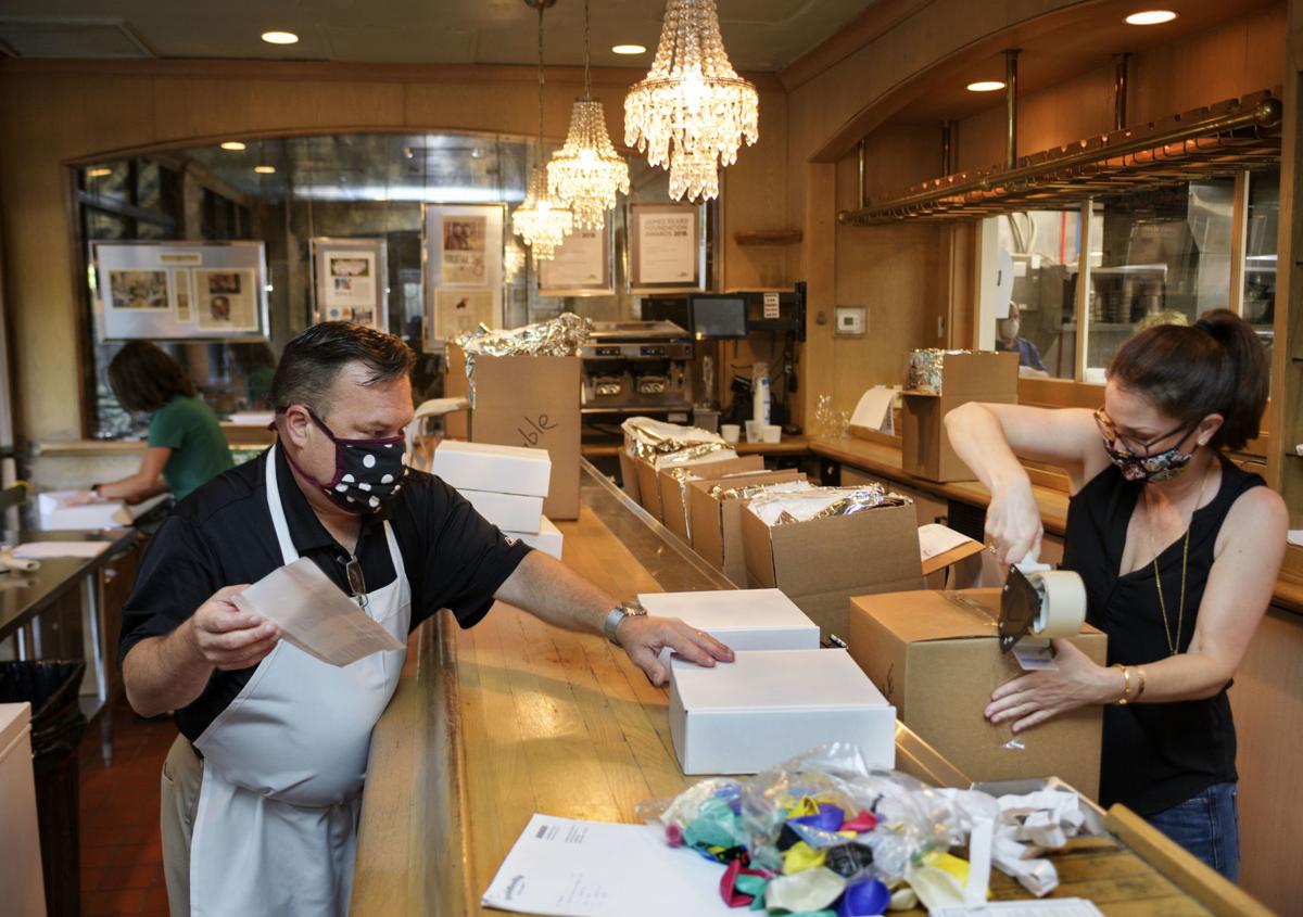 More New Orleans Restaurants Are Shipping Dishes From Po Boys To Commander S Palace Dinner Coronavirus Nola Com