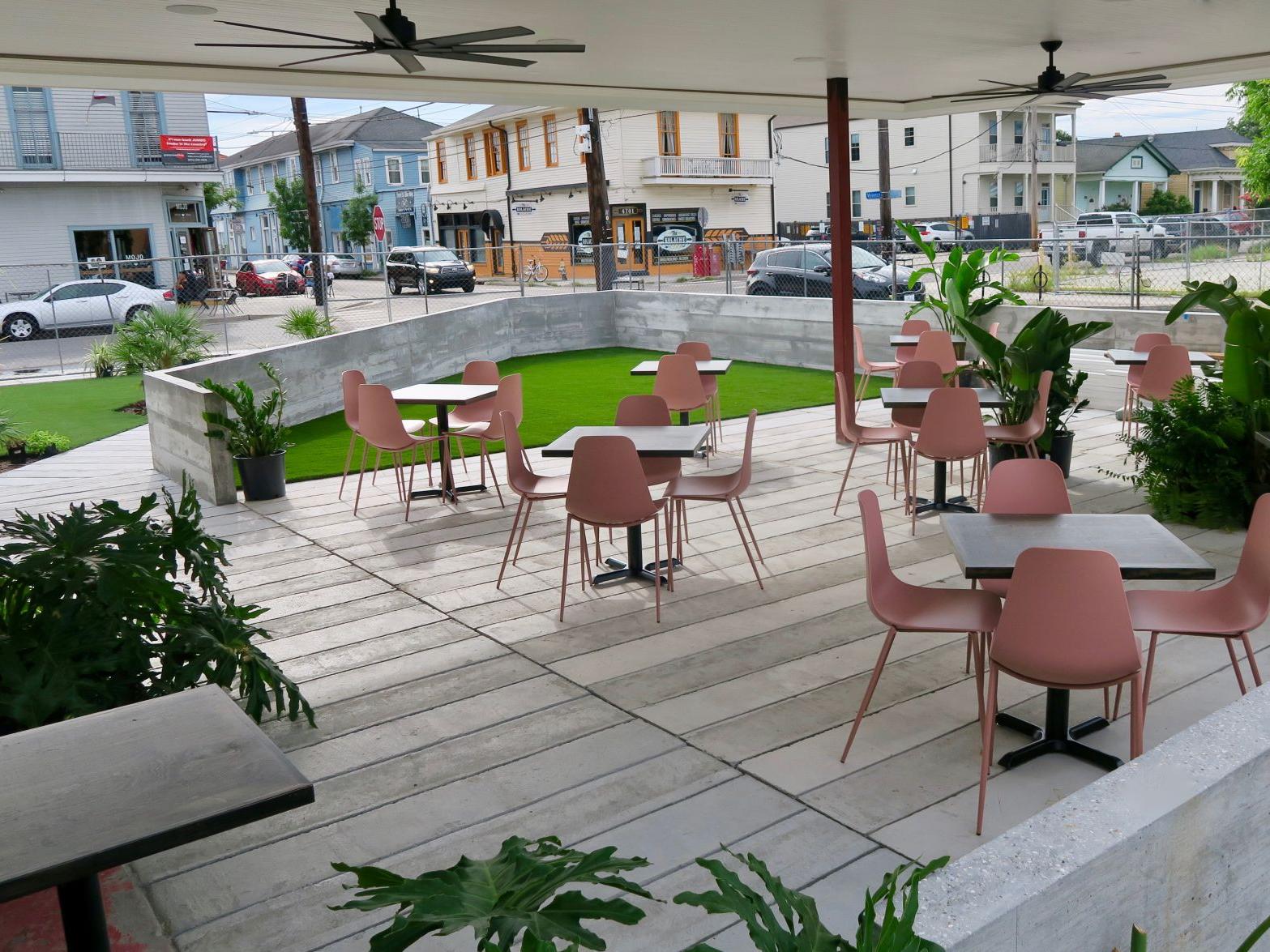 Photos New Casual Bar And Restaurant With Al Fresco Flair Vals