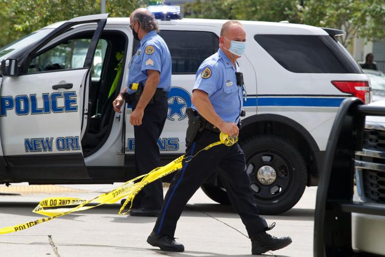 After hearing gunshot, New Orleans police find man killed, arrest ...