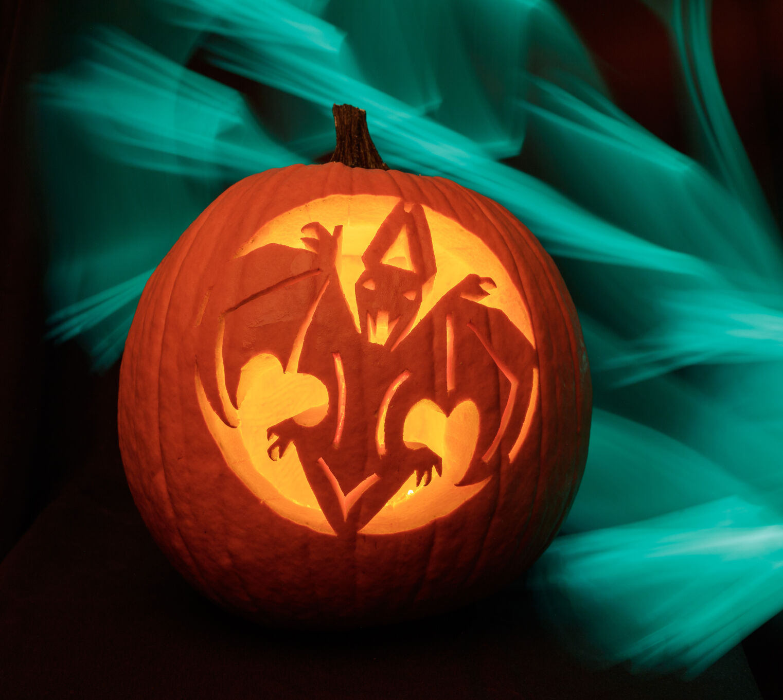 How to carve a fancy jack-o-lantern pumpkin in 10 steps