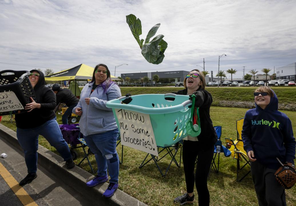 Photos 41st Louisiana IrishItalian Parade rolls in Metairie