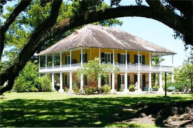 4 Plantation Era Mansions For Sale Offer Pieces Of Southern