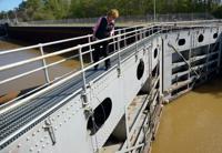 Pearl River dam