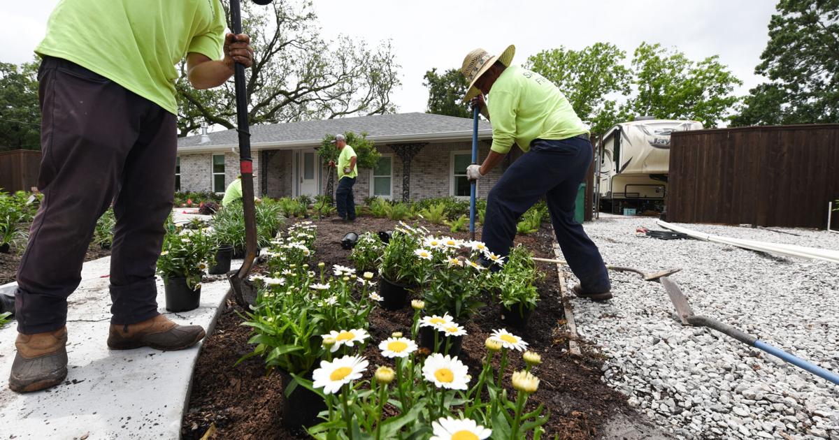Need help designing a landscape? Here’s how to find the right pro for the job | Home/Garden Need help designing a landscape? Here’s how to find the right pro for the job | Home/Garden