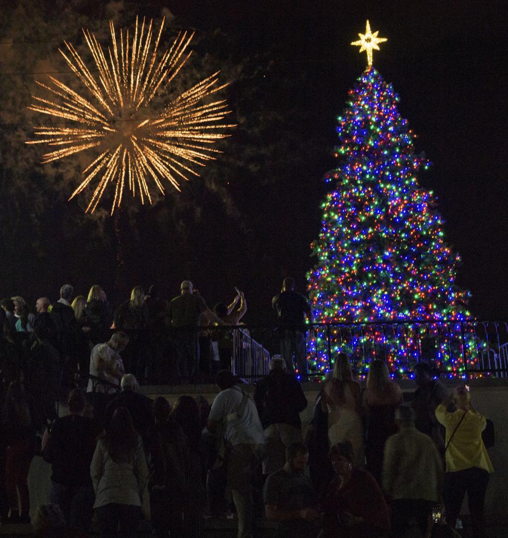 Photos Video Fireworks Mark Lighting Of The Christmas Tree At This New Orleans Park Photos Nola Com
