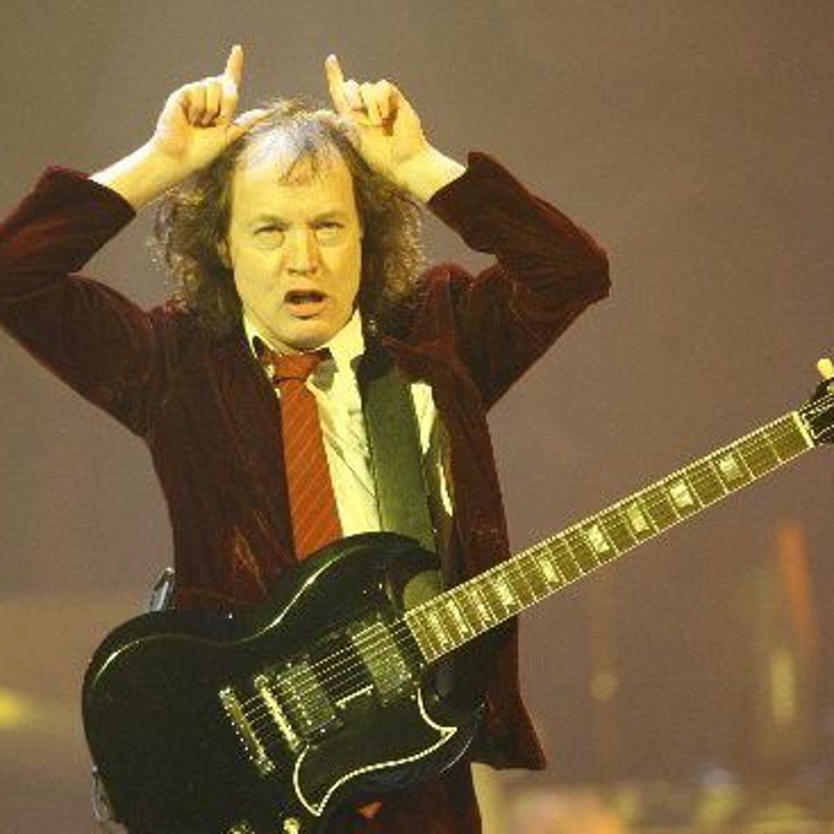 Ac Dc Pack A Formidable And Familiar Punch At The New Orleans Arena Music Nola Com