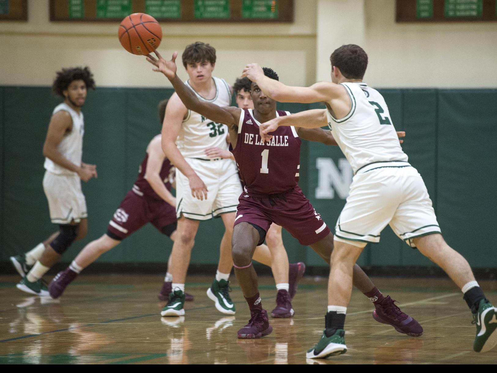 Photos De La Salle Boys Basketball Team Beats Newman At Home