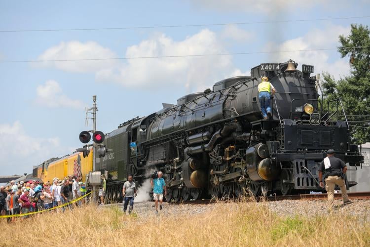 All aboard: Big Boy 4014, historic Union Pacific locomotive, comes to ...