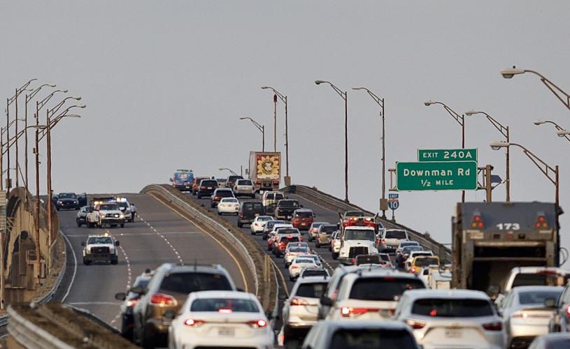 Shooting on I-10 high-rise bridge puts man in hospital; westbound lanes ...