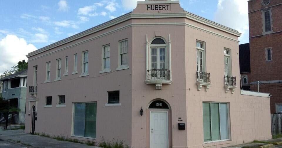 Blake Pontchartrain: The story behind the word 'Hubert' at El Pavo Real - Vimarsana News