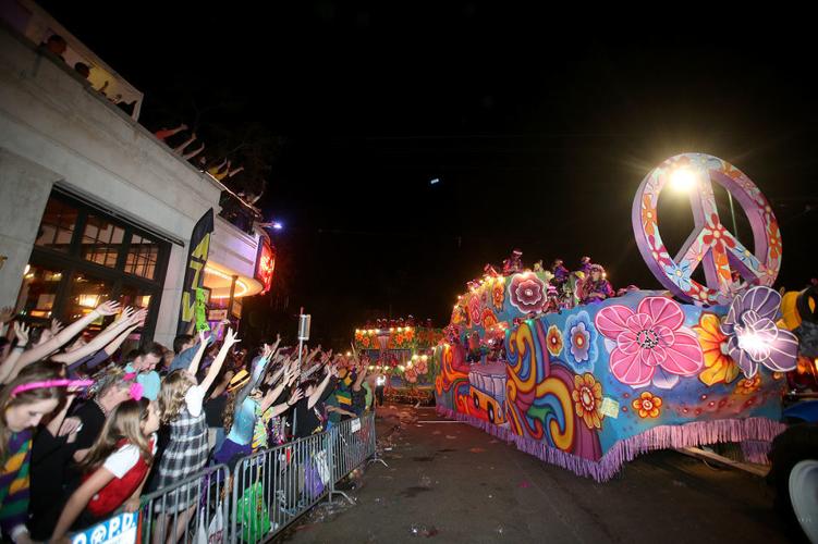 biggest mardi gras parade