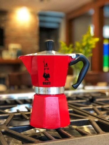 Moka - photo credit molly kimball.jpg