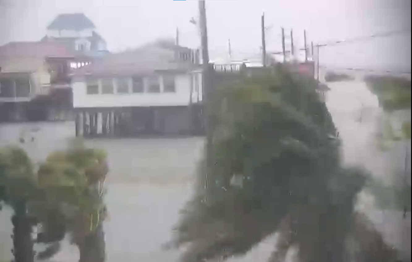 Grand Isle first responders struggling to survey damage as Ida's winds