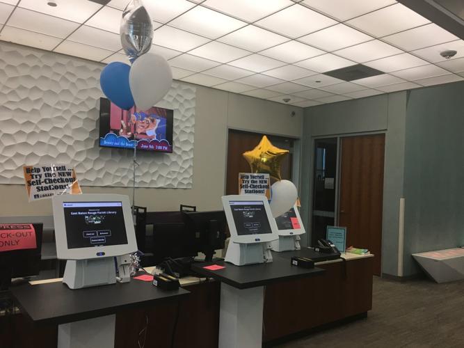 Check it out Baton Rouge libraries play up their new, selfcheckout
