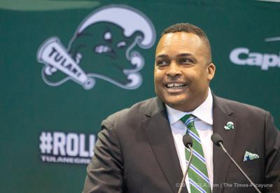 Walker Ron Hunter Era Starts With Bang As Tulane Coach Delivers