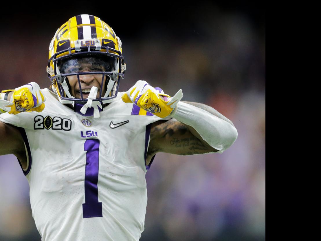 Joe Burrow wears Ja'Marr Chase's LSU championship jersey at Superdome