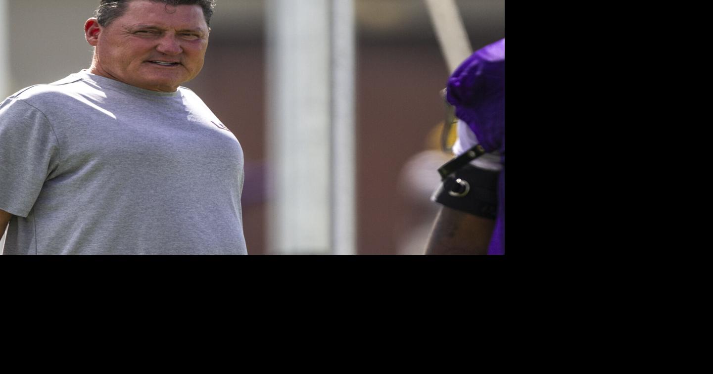 Ed Orgeron joins LSU football for game at Kentucky in first road trip since health scare