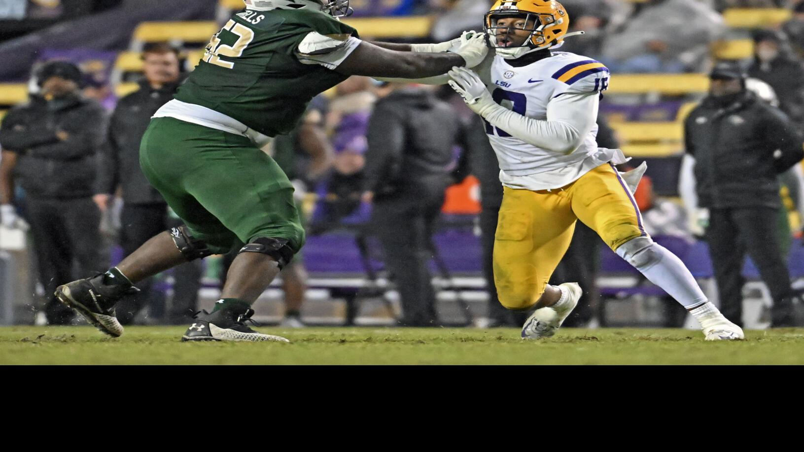 Nine Tigers Invited to 2022 NFL Combine – LSU