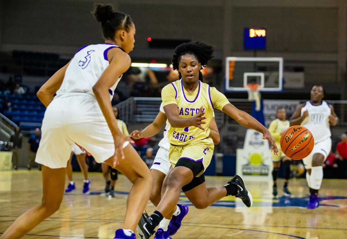 Three Peat Bid Falls Short For Warren Easton Girls In State Final