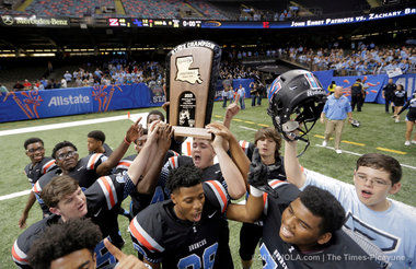 Turnovers power Zachary to 46-12 win over Ehret in 5A state
