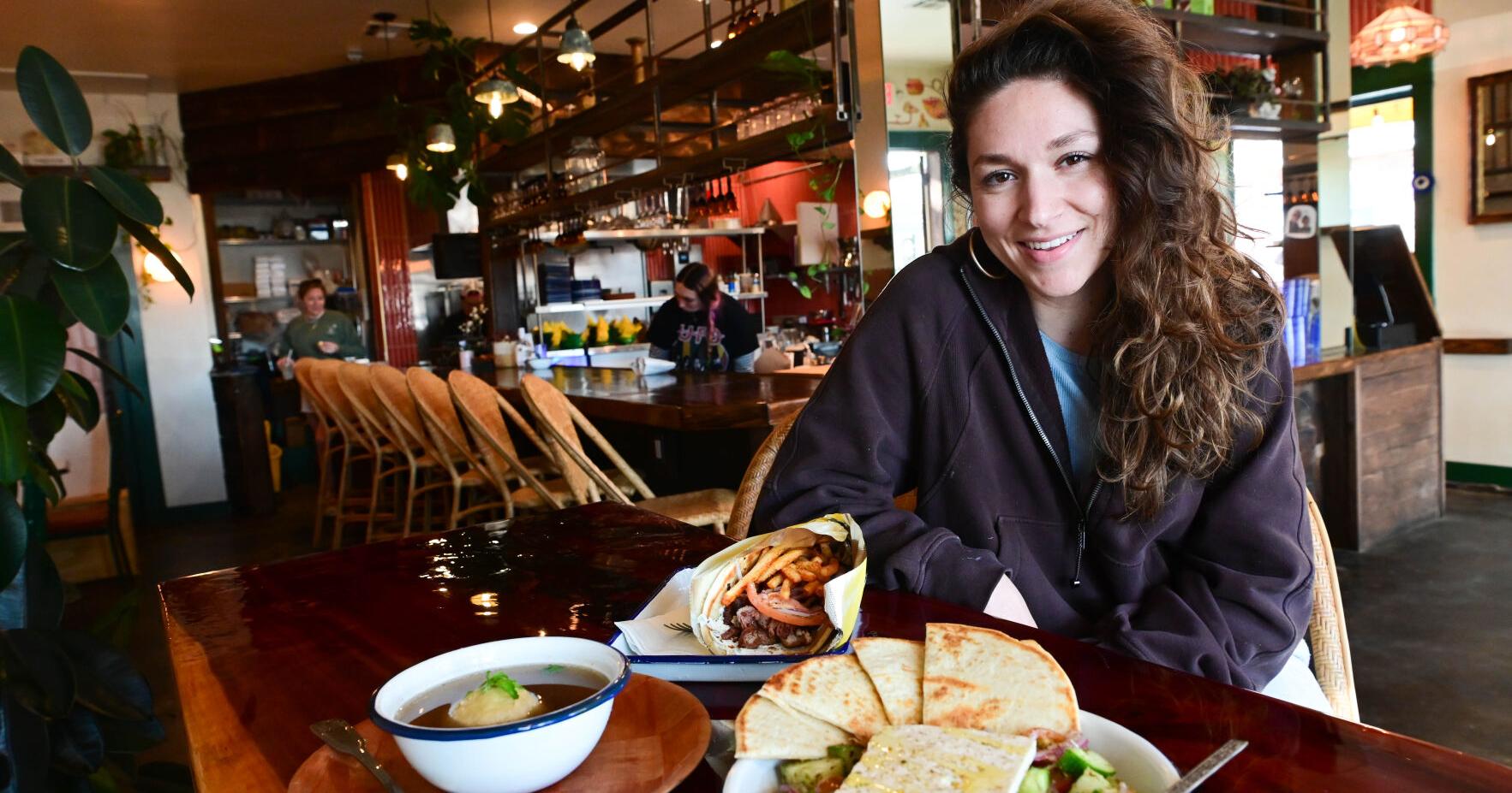 Smoke & Honey serves Greek and Jewish food in Mid-City - Vimarsana News