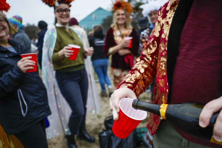 What to know about New Orleans' Human Horse Races 2025 | Arts | nola.com