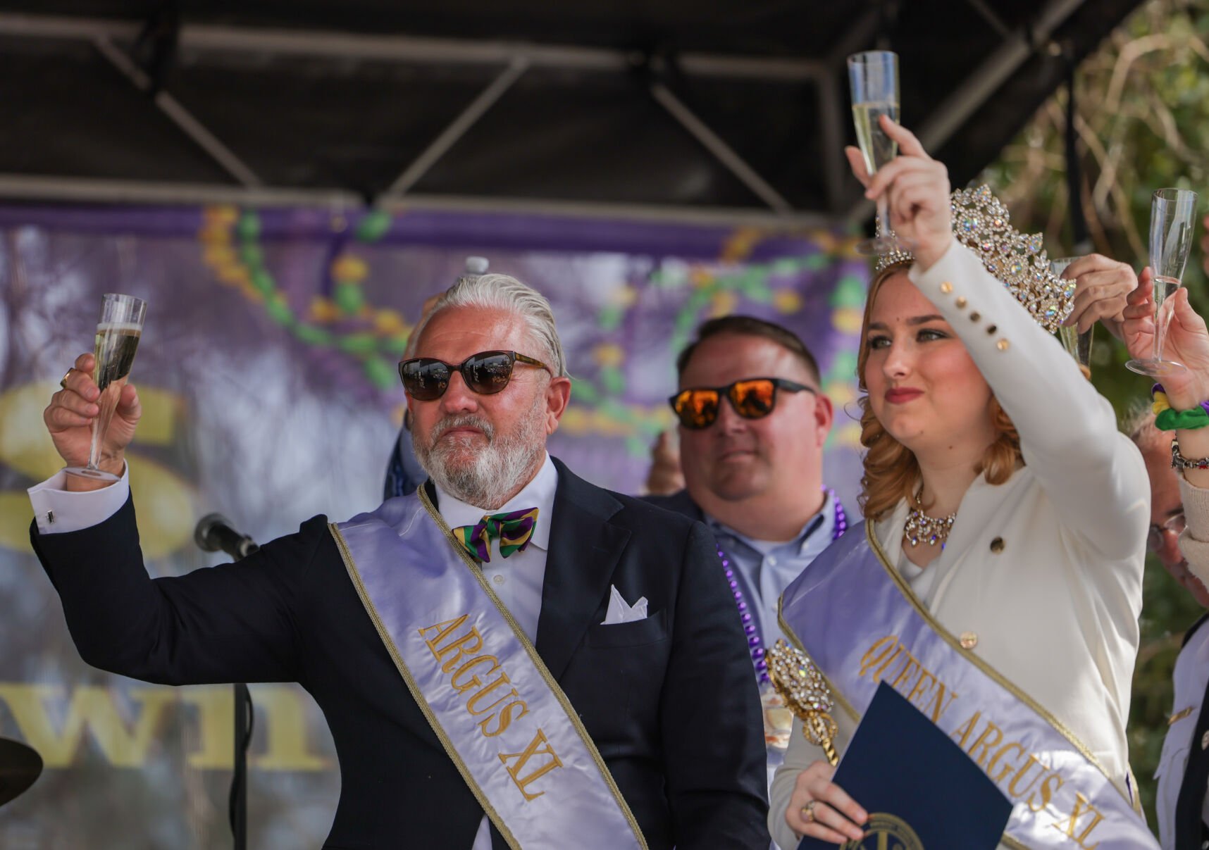 mardi gras parade in kenner